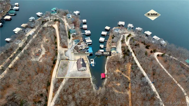 $829,900 | 27112 White Horse Circle, Rocky Mount, MO 65072