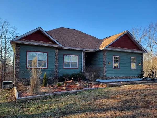 $610,000 | 545 Thunder Ridge Drive, South Pittsburg, TN 37380