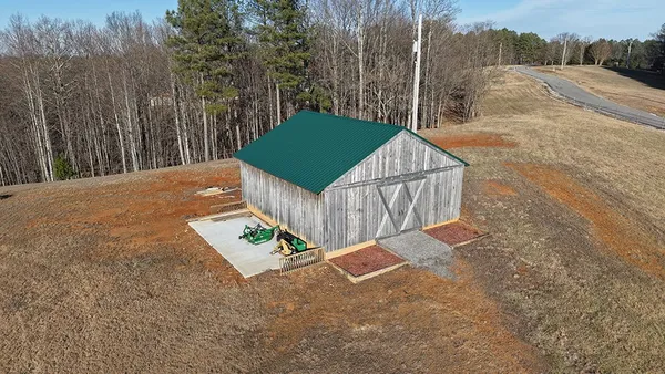 $610,000 | 545 Thunder Ridge Drive, South Pittsburg, TN 37380