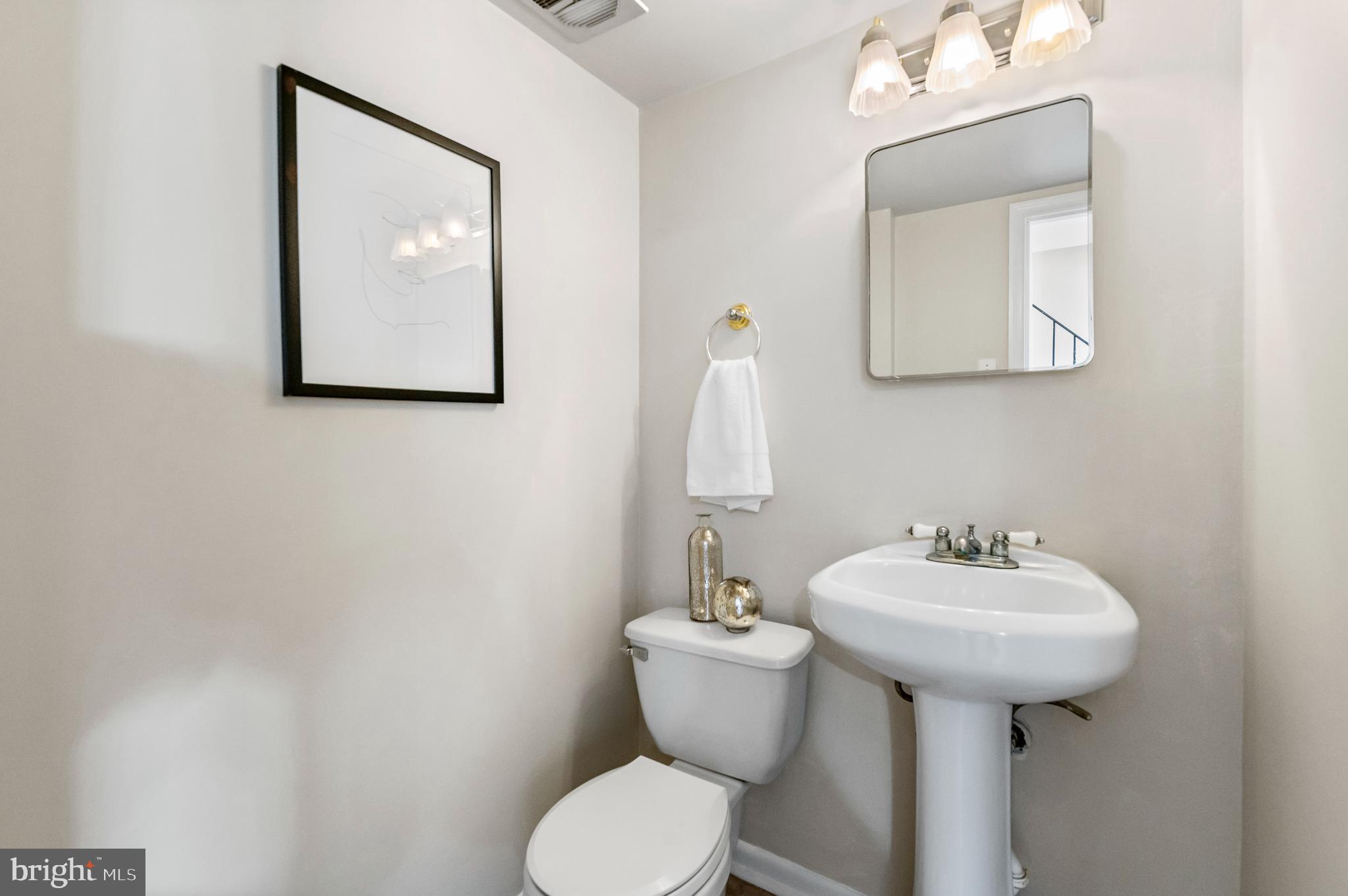 7015 Ridge Avenue, Unit 4 Philadelphia, PA 19128 - Photo 15 of 17