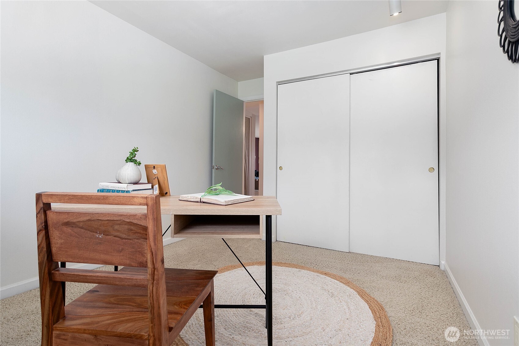 1014 11th Street, Unit 302 Bellingham, WA 98225 - Photo 18 of 30 a workspace with furniture and window