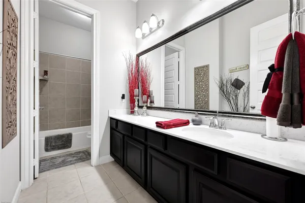 $2,750 | 13513 Northline Lake Drive, Houston, TX 77044