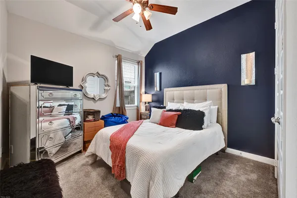$2,750 | 13513 Northline Lake Drive, Houston, TX 77044