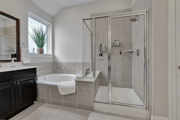 $2,750 | 13513 Northline Lake Drive, Houston, TX 77044