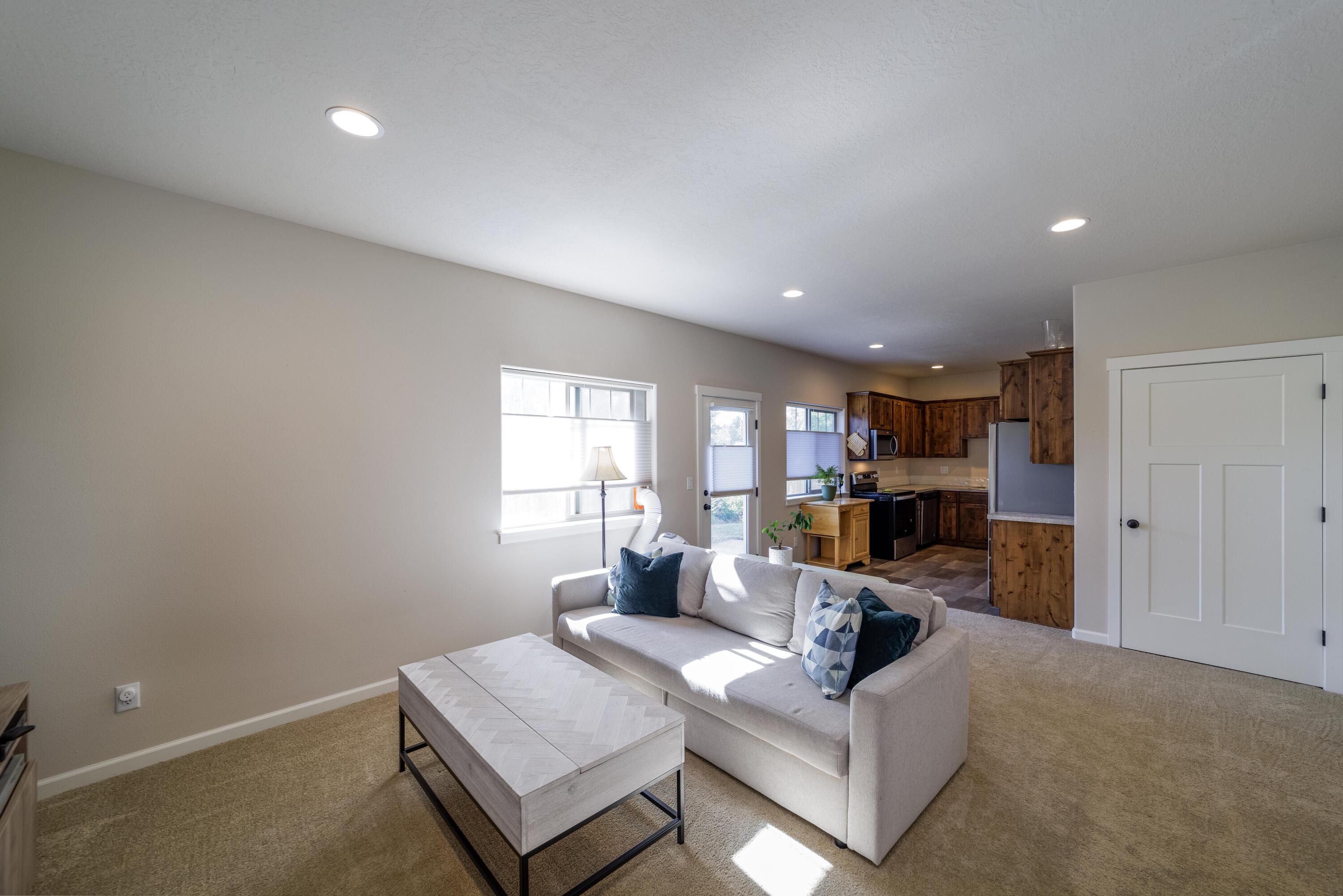 2756 Southwest 34th Street Redmond, OR 97756 - Photo 34 of 44 2756_SW_34th_St-43