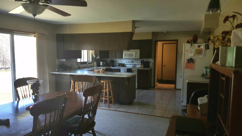5271 North Tower Beach Road Pinconning, MI 48650 - Photo 4 of 5