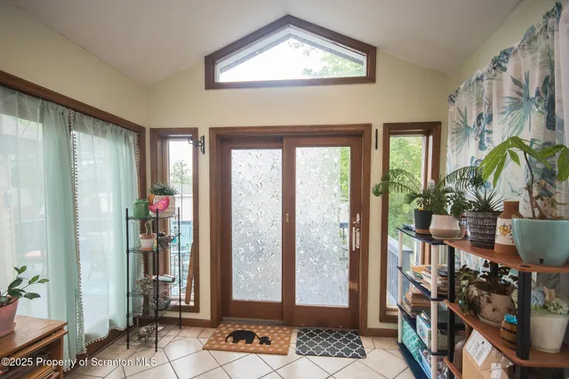 $239,000 | 705 East Grant Street, Olyphant, PA 18447