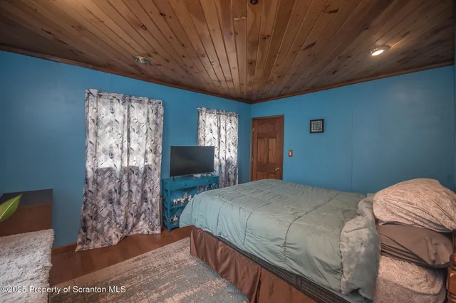 $239,000 | 705 East Grant Street, Olyphant, PA 18447