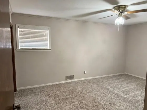 $230,000 | 412 Sunset Drive, Hereford, TX 79045