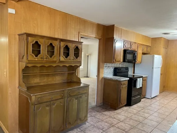 $230,000 | 412 Sunset Drive, Hereford, TX 79045