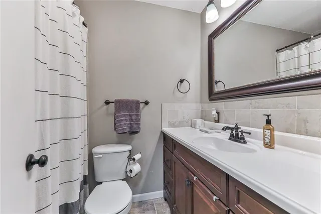 $194,000 | 100 Meadow Lane, Coffeyville, KS 67337