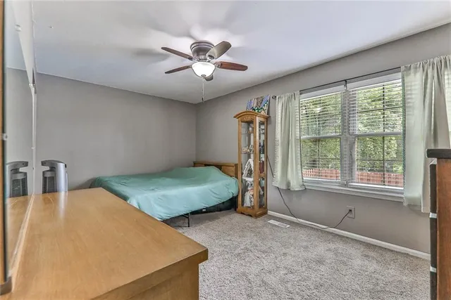 $194,000 | 100 Meadow Lane, Coffeyville, KS 67337