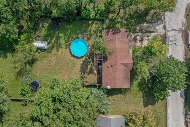 $194,000 | 100 Meadow Lane, Coffeyville, KS 67337