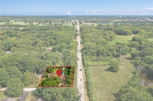 $194,000 | 100 Meadow Lane, Coffeyville, KS 67337