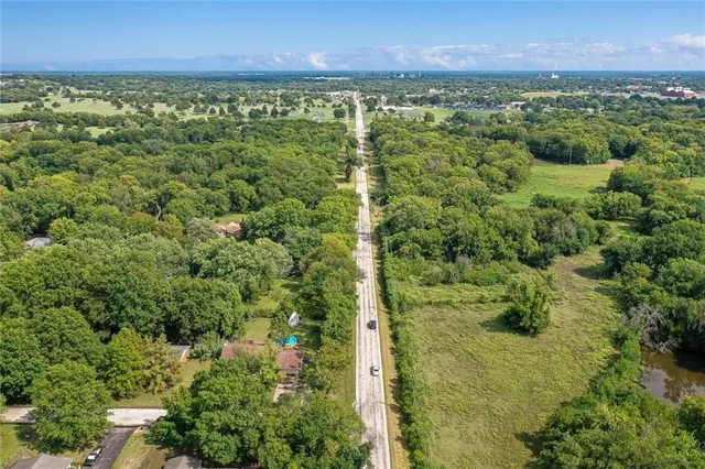 $194,000 | 100 Meadow Lane, Coffeyville, KS 67337