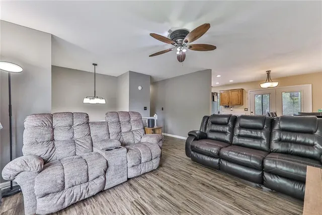 $194,000 | 100 Meadow Lane, Coffeyville, KS 67337