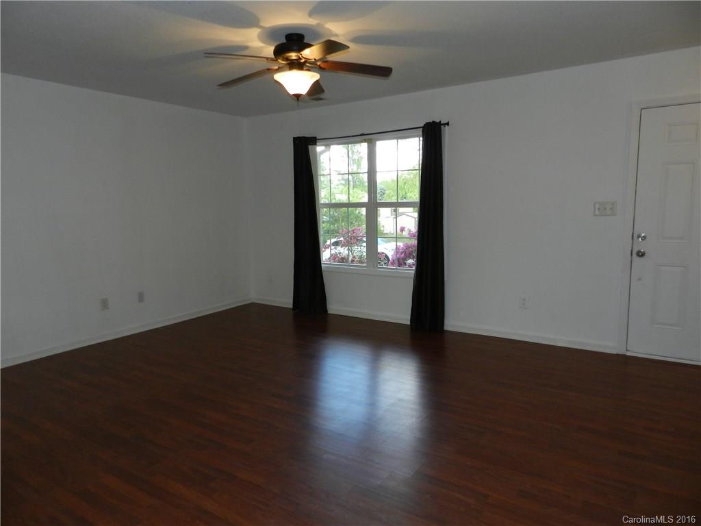 325 Ridge Street, Unit 116 Candler, NC 28715 - Photo 4 of 18 Gallery Image 4