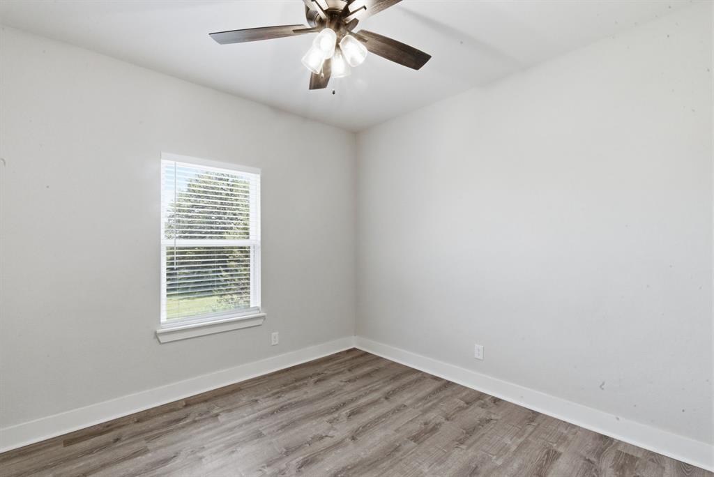 125 Ruidoso Way Mineral Wells, TX 76067 - Photo 25 of 36