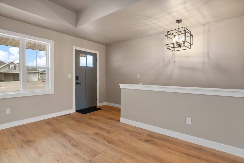 1436 Divinity Drive De Pere, WI 54115 - Photo 5 of 52