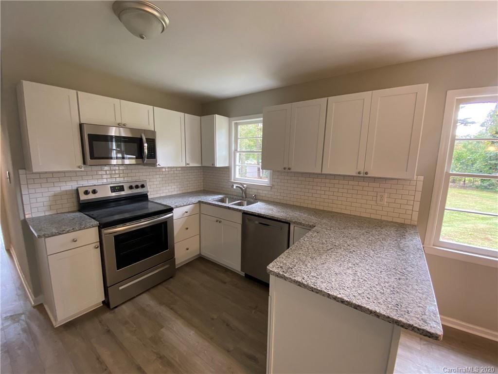 430 Plantation Road Lancaster, SC 29720 - Photo 12 of 20 Gallery Image 12
