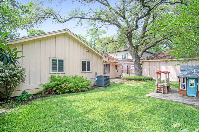$4,750 | 614 Bendwood Drive, Houston, TX 77024