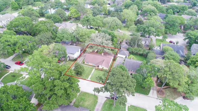 $4,750 | 614 Bendwood Drive, Houston, TX 77024