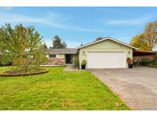 $574,900 | 5492 Southeast Hillwood Circle, Milwaukie, OR 97267
