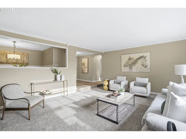 $574,900 | 5492 Southeast Hillwood Circle, Milwaukie, OR 97267