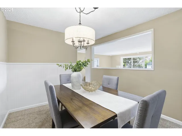 $574,900 | 5492 Southeast Hillwood Circle, Milwaukie, OR 97267