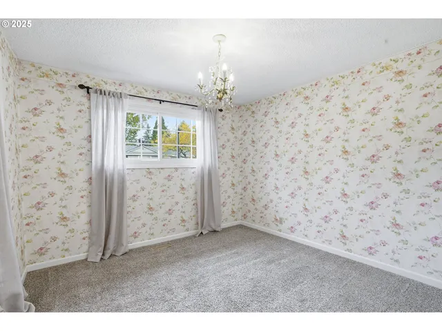 $574,900 | 5492 Southeast Hillwood Circle, Milwaukie, OR 97267