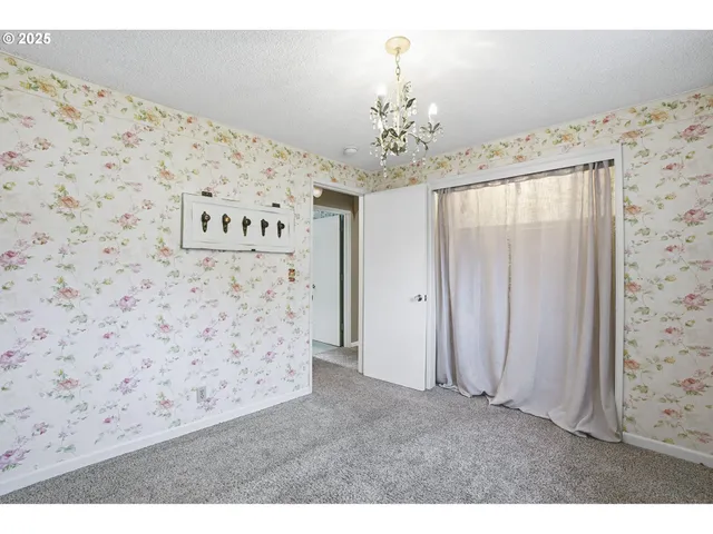 $574,900 | 5492 Southeast Hillwood Circle, Milwaukie, OR 97267