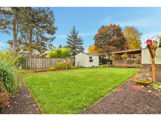 $574,900 | 5492 Southeast Hillwood Circle, Milwaukie, OR 97267