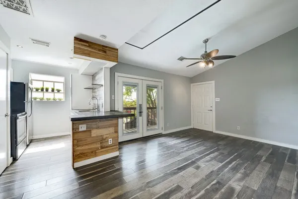 $117,500 | 6903 Deatonhill Drive, Unit 16, Austin, TX 78745