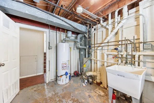 a view of a storage & utility room