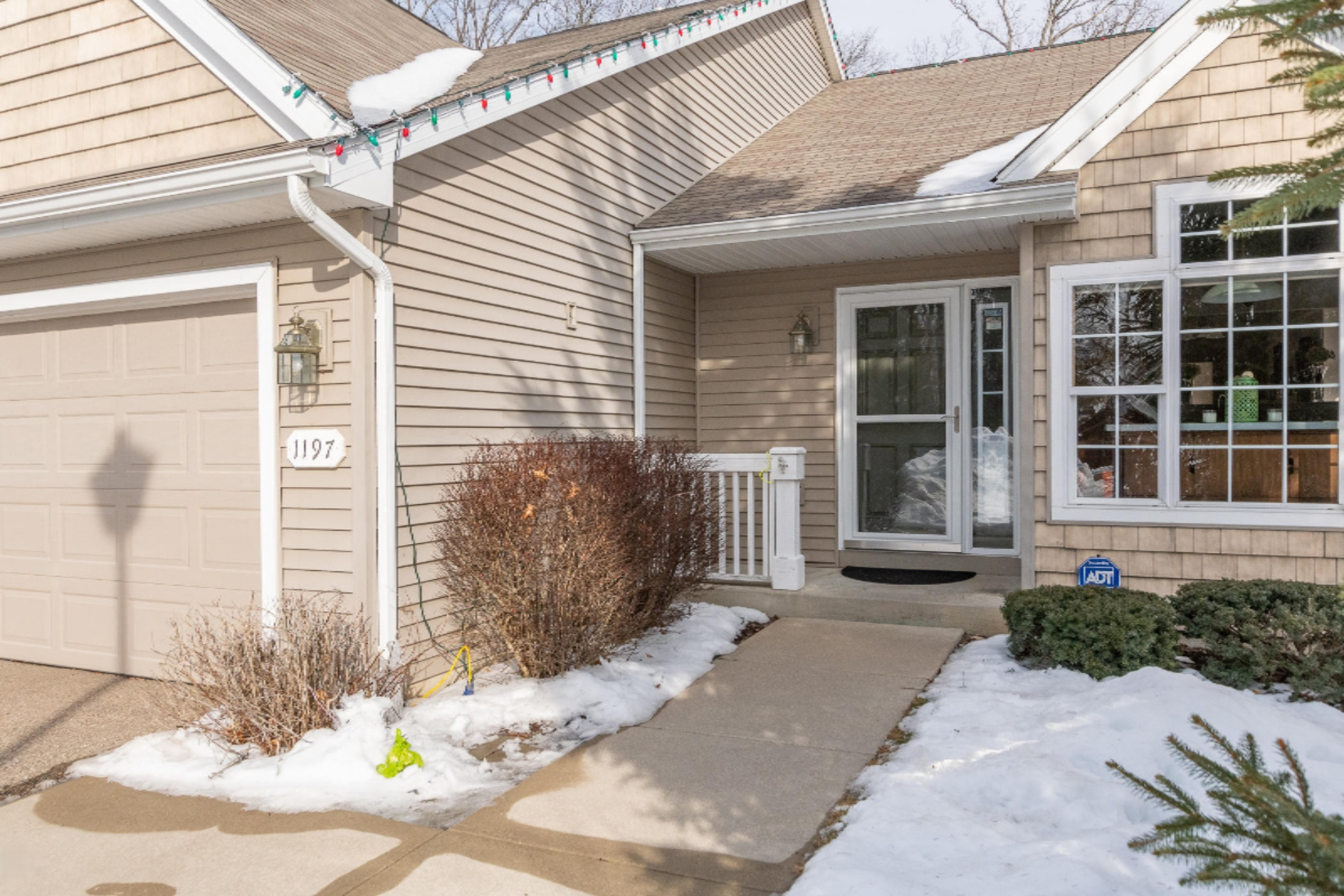 1197 Harrier Ridge Kalamazoo, MI 49009 - Photo 3 of 43 1197 Harrier Ridge-3