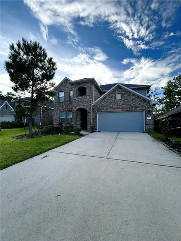 $2,600 | 119 Buttonwood Court, Conroe, TX 77318