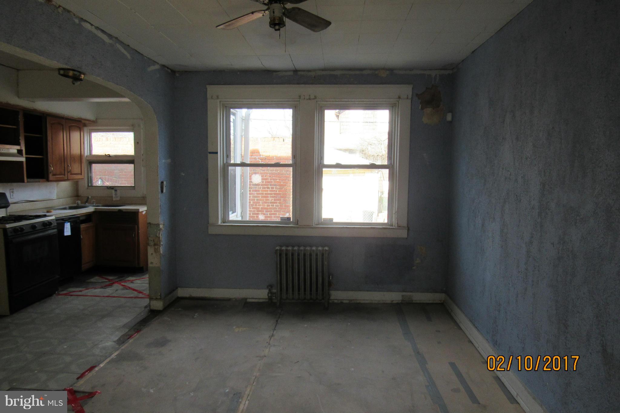 6836 Dunbar Road Baltimore, MD 21222 - Photo 4 of 15 Kitchen
