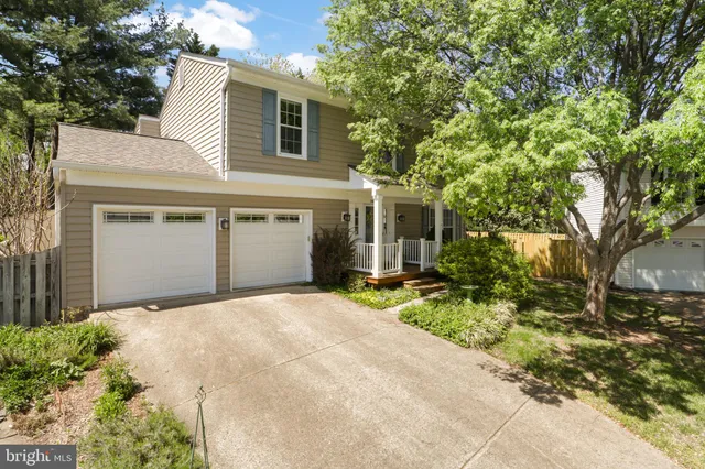 $824,000 | 1602 Blacksmith Lane, Herndon, VA 20170