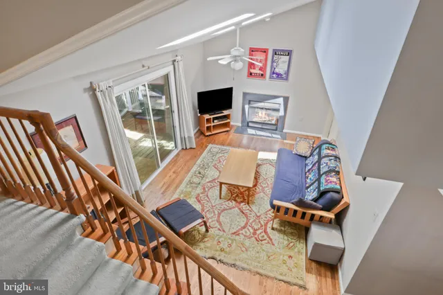 $824,000 | 1602 Blacksmith Lane, Herndon, VA 20170