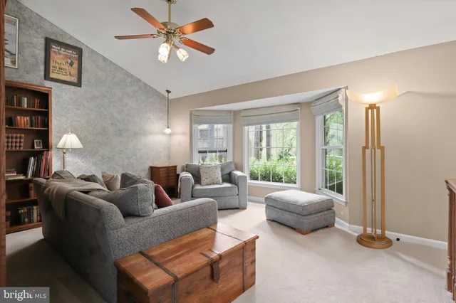 $824,000 | 1602 Blacksmith Lane, Herndon, VA 20170