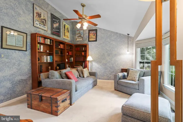 $824,000 | 1602 Blacksmith Lane, Herndon, VA 20170