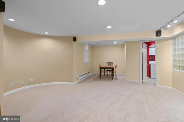 $824,000 | 1602 Blacksmith Lane, Herndon, VA 20170