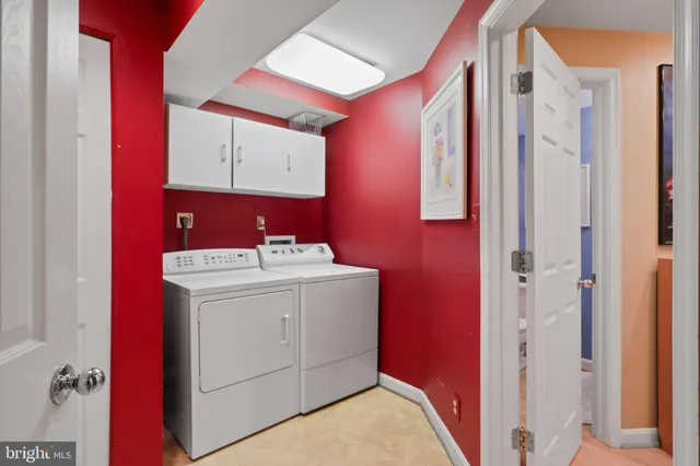 $824,000 | 1602 Blacksmith Lane, Herndon, VA 20170