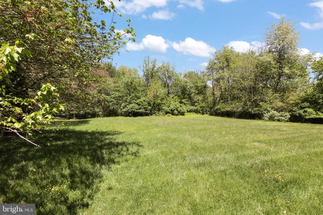 $824,000 | 1602 Blacksmith Lane, Herndon, VA 20170