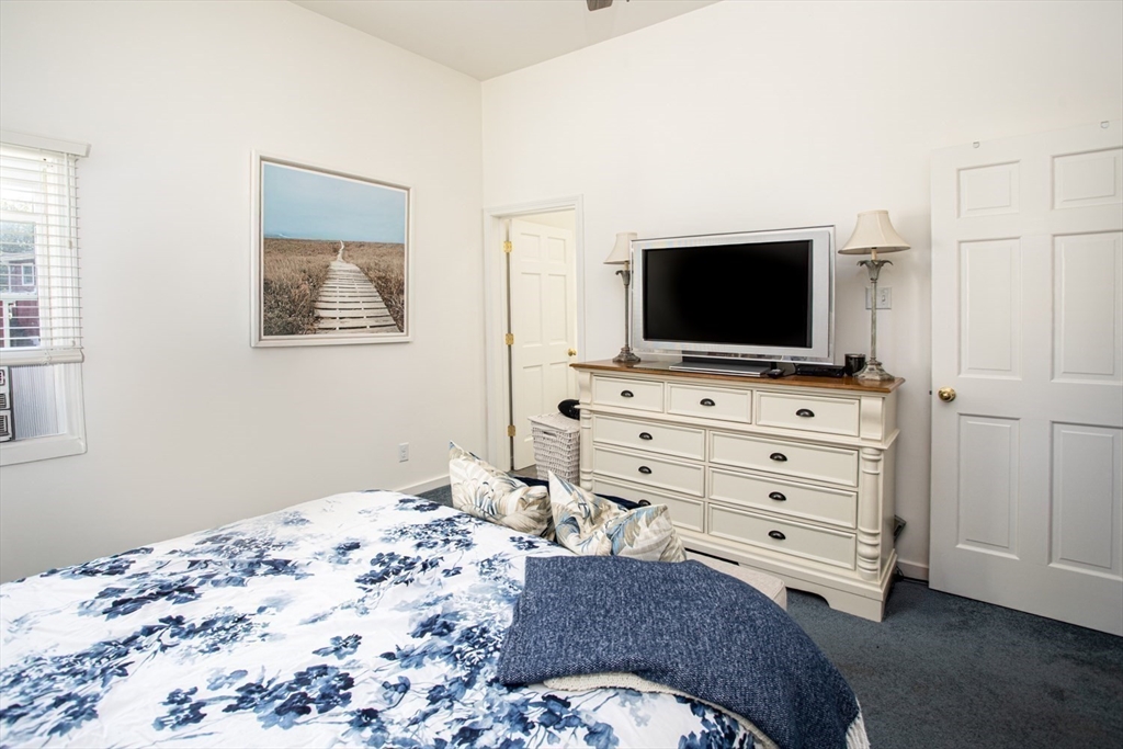 8 Juniper Road Westport, MA 02791 - Photo 27 of 35
