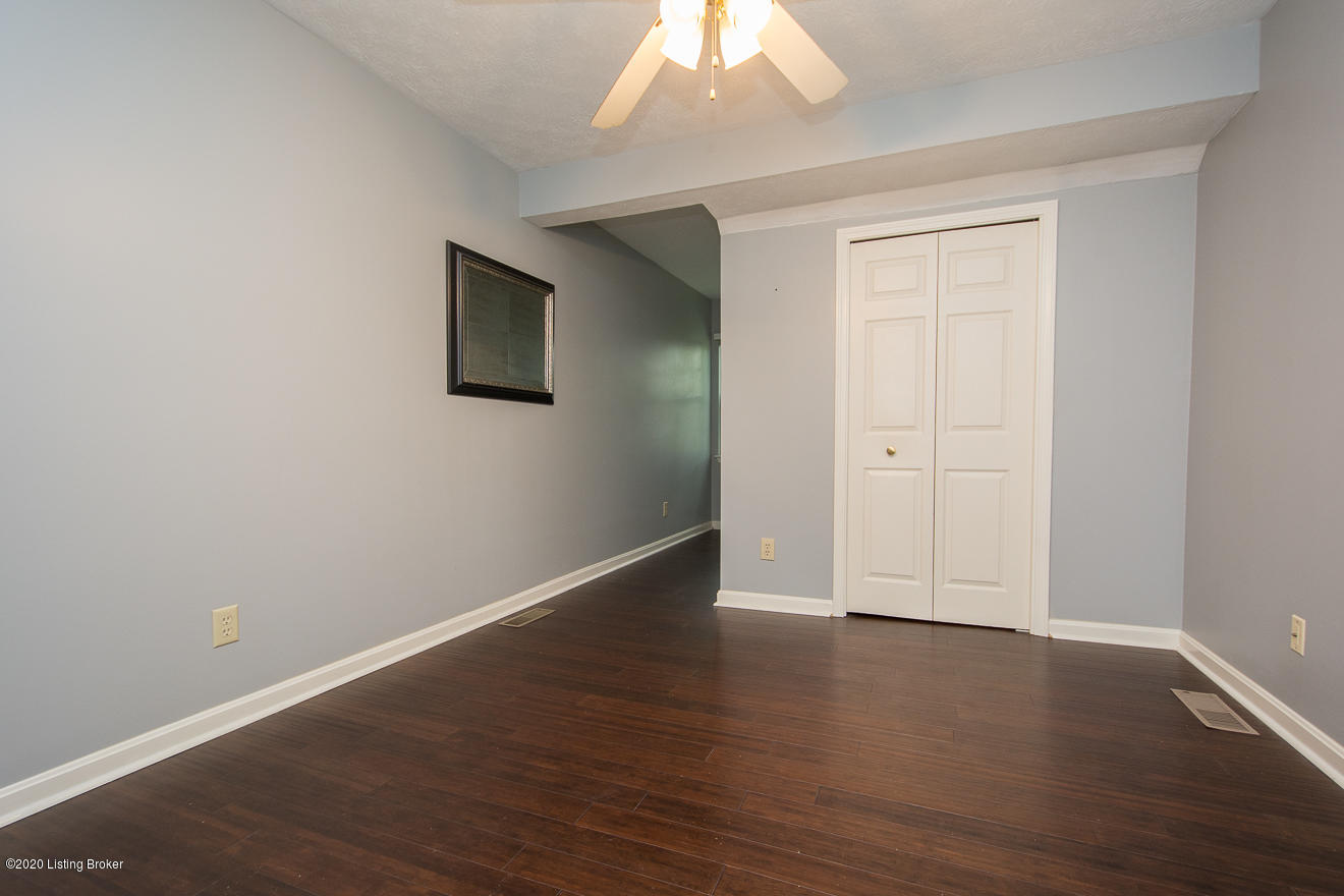 1236 Lexington Road, Unit 202 Louisville, KY 40206 - Photo 19 of 28 Bedroom