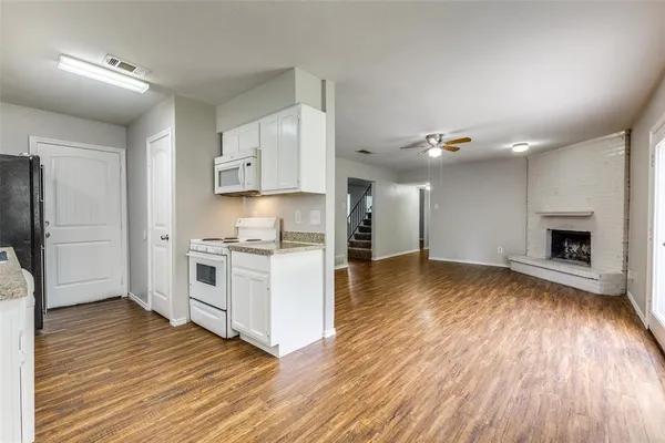 $1,925 | 12129 Spring Branch Drive, Balch Springs, TX 75180