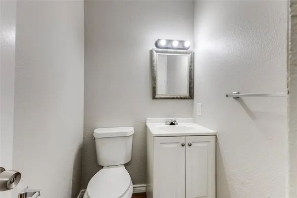 $1,925 | 12129 Spring Branch Drive, Balch Springs, TX 75180