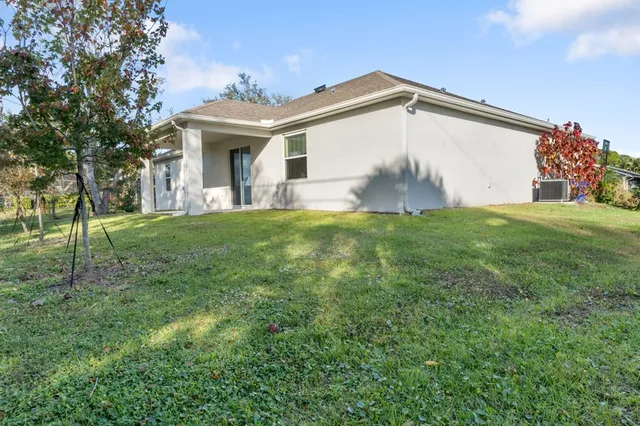 $429,000 | 1014 Guava Street, Sebastian, FL 32958