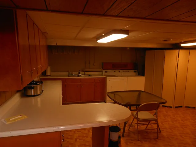 $329,900 | 1616 Heiden Avenue, Crest Hill, IL 60403